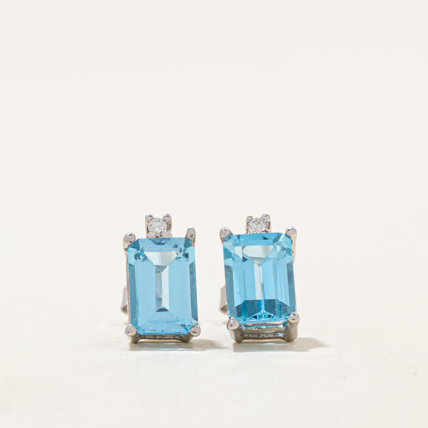 Boucles d'oreilles en topaze bleue et diamants | 2,00 ct, 0,02 ct | 