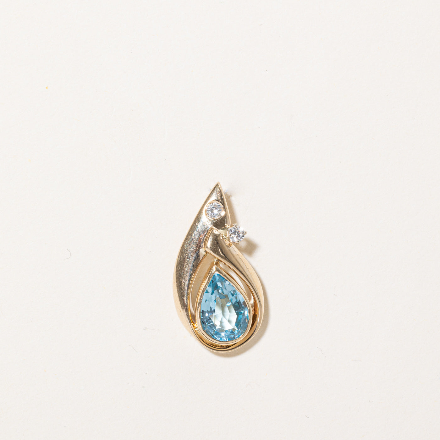 Blue Topaz & Diamond Pendant | 2.00ct, 0.10ctw |