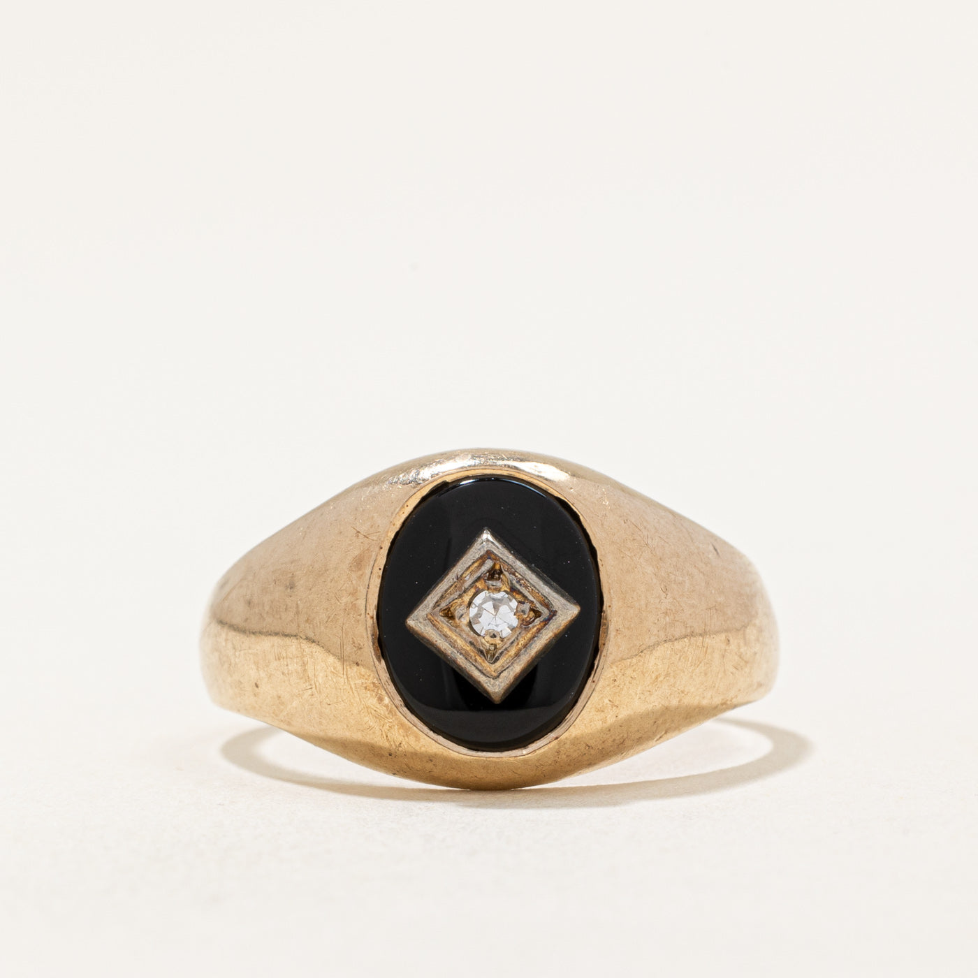 Bague en onyx et diamants | 2,00 ct, 0,02 ct | Taille 8,25 | 
