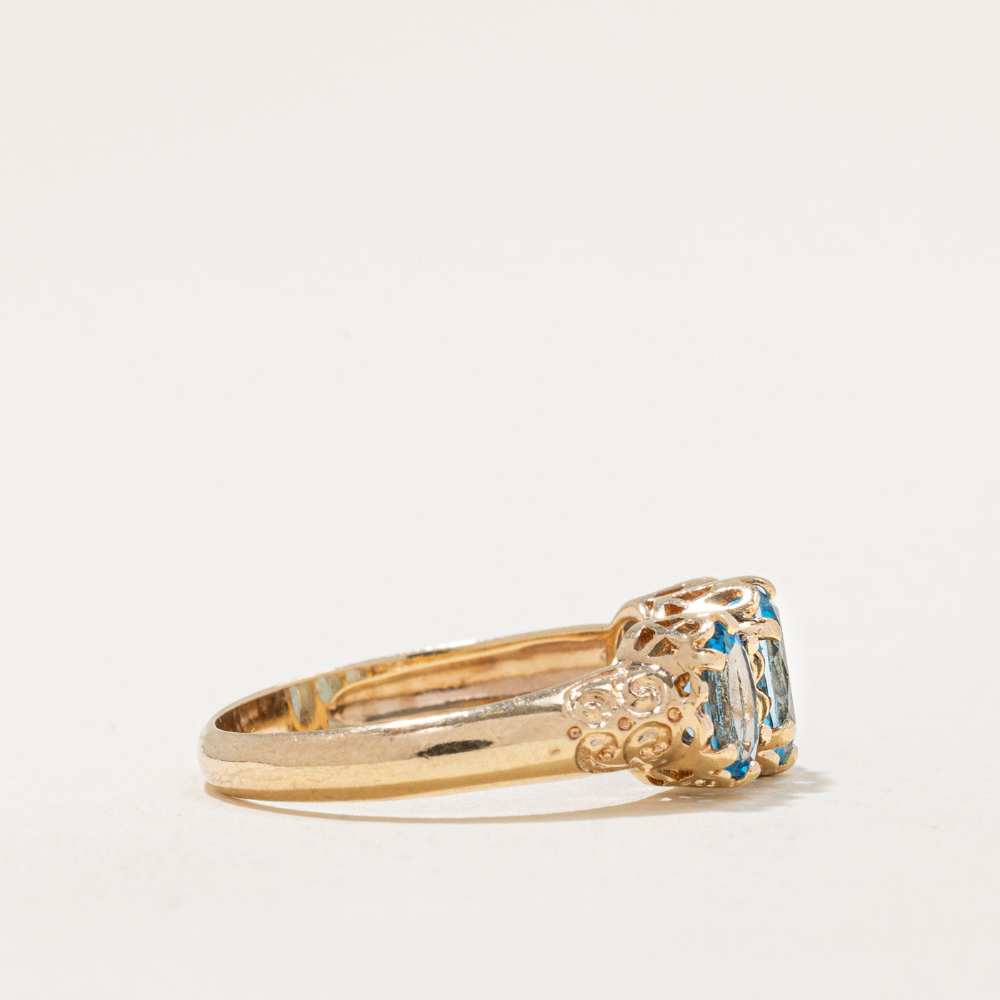 Bague trois pierres en topaze bleue | 1,90 ct | Taille 7,25 | 