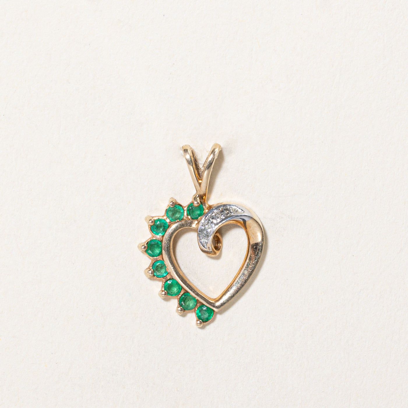 Emerald & Diamond Heart Pendant | 0.16ctw, 0.02ctw |