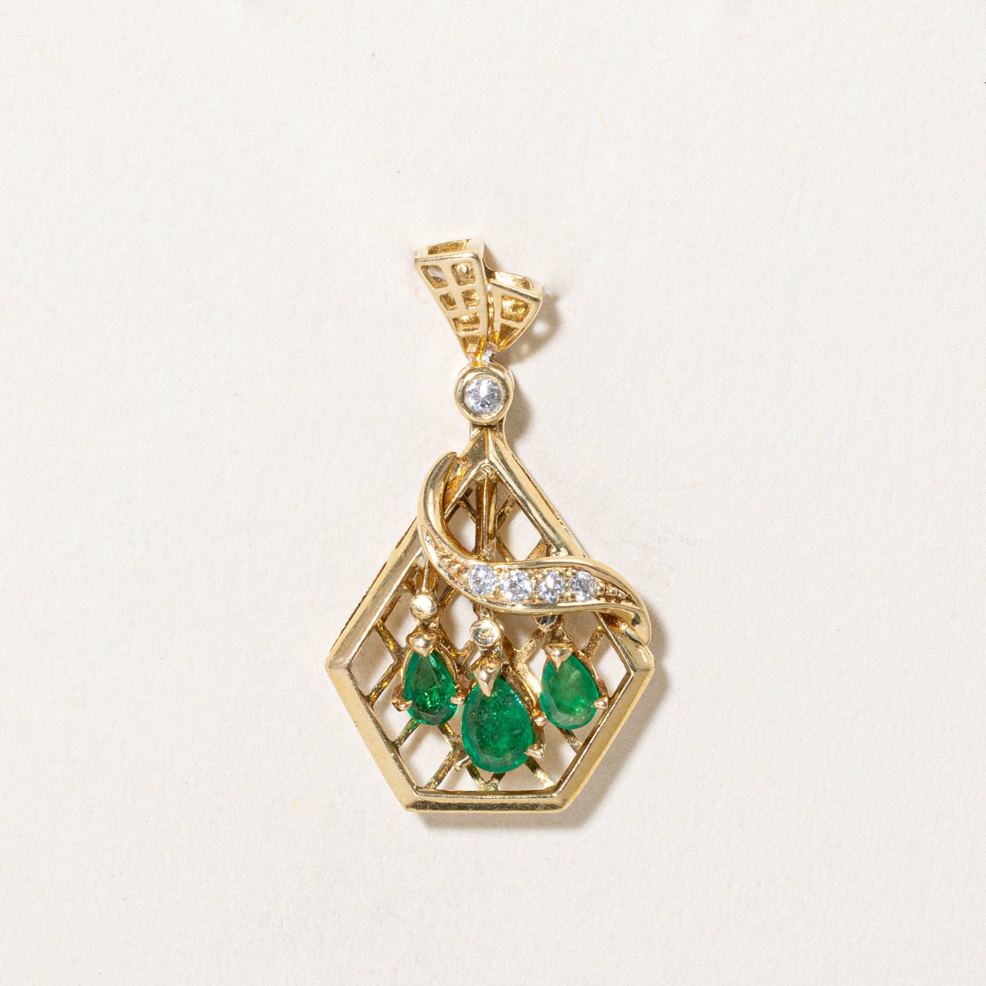 Emerald & Diamond Basket Pendant | 0.28ctw, 0.07ctw |