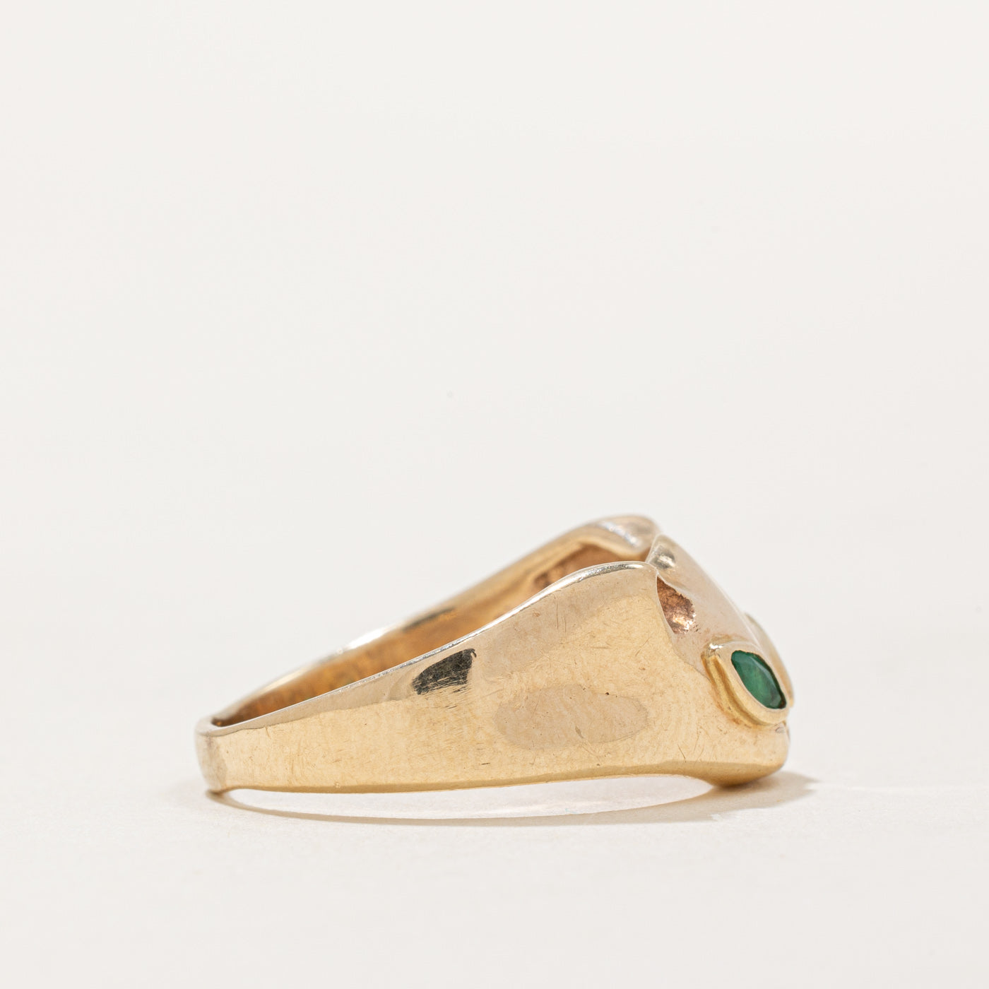 Emerald Cat Face Ring | 0.06ctw | SZ 7 |