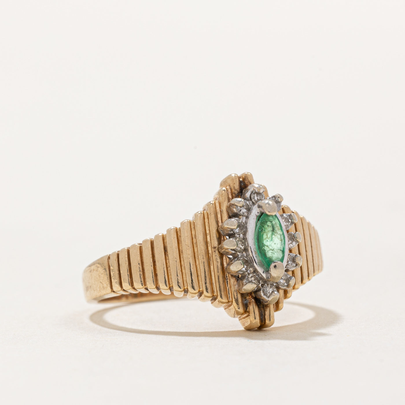 Emerald & Diamond Halo Fluted Tapered Ring | 0.08ct, 0.06ctw | SZ 6.25 |