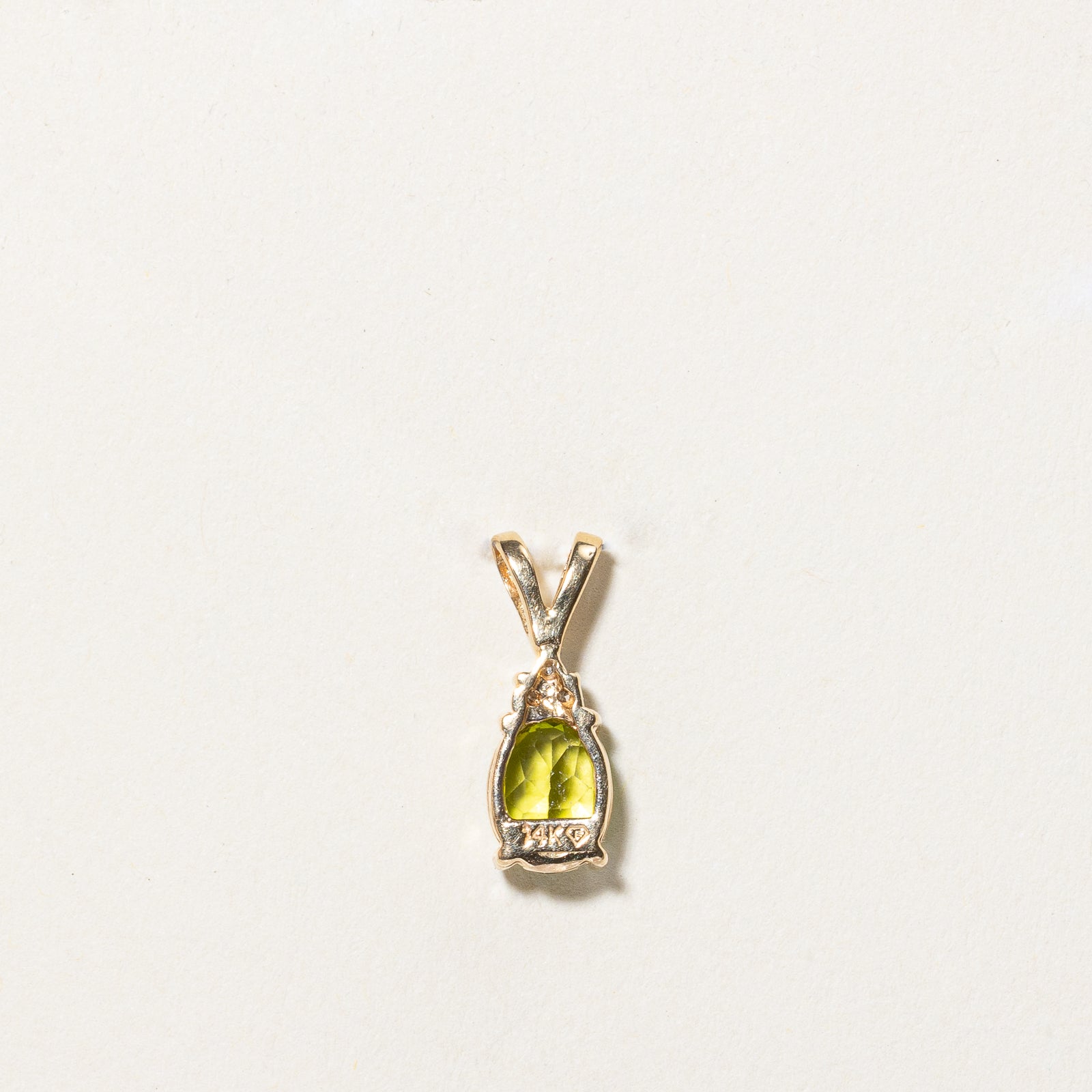 Peridot & Diamond Pendant | 1.20ct, 0.03ctw |