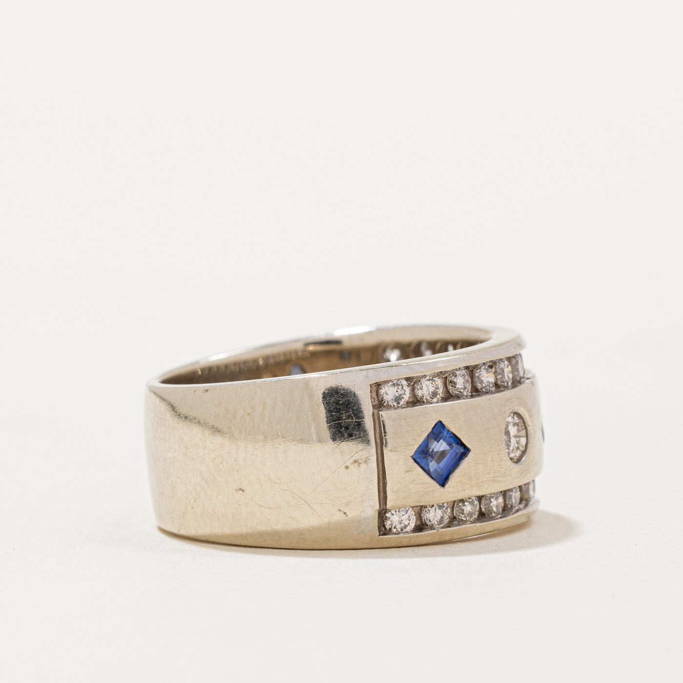 Bague en diamants et saphirs | 0,70 ct, 0,36 ct | Taille 6,75 | 