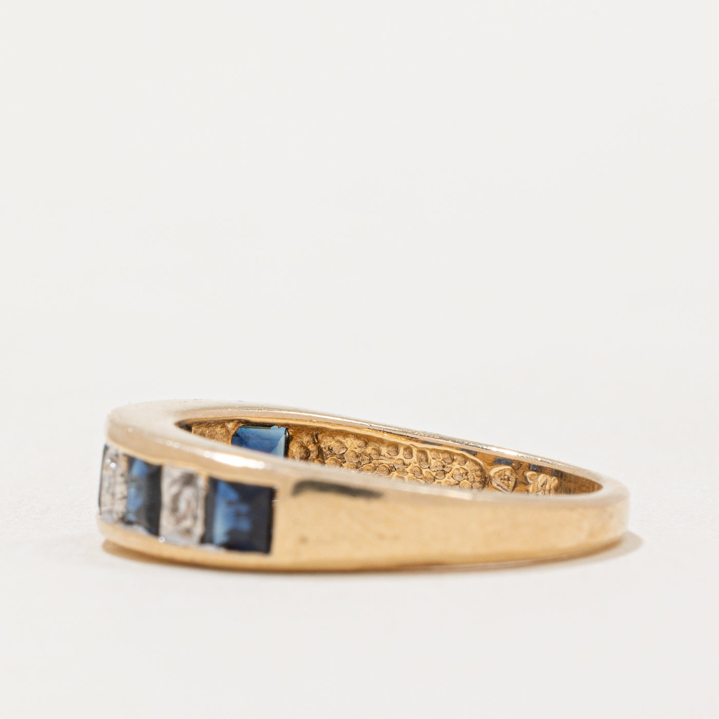 Bague saphir et diamants | 1,00 ct, 0,04 ct | Taille 6,25 | 
