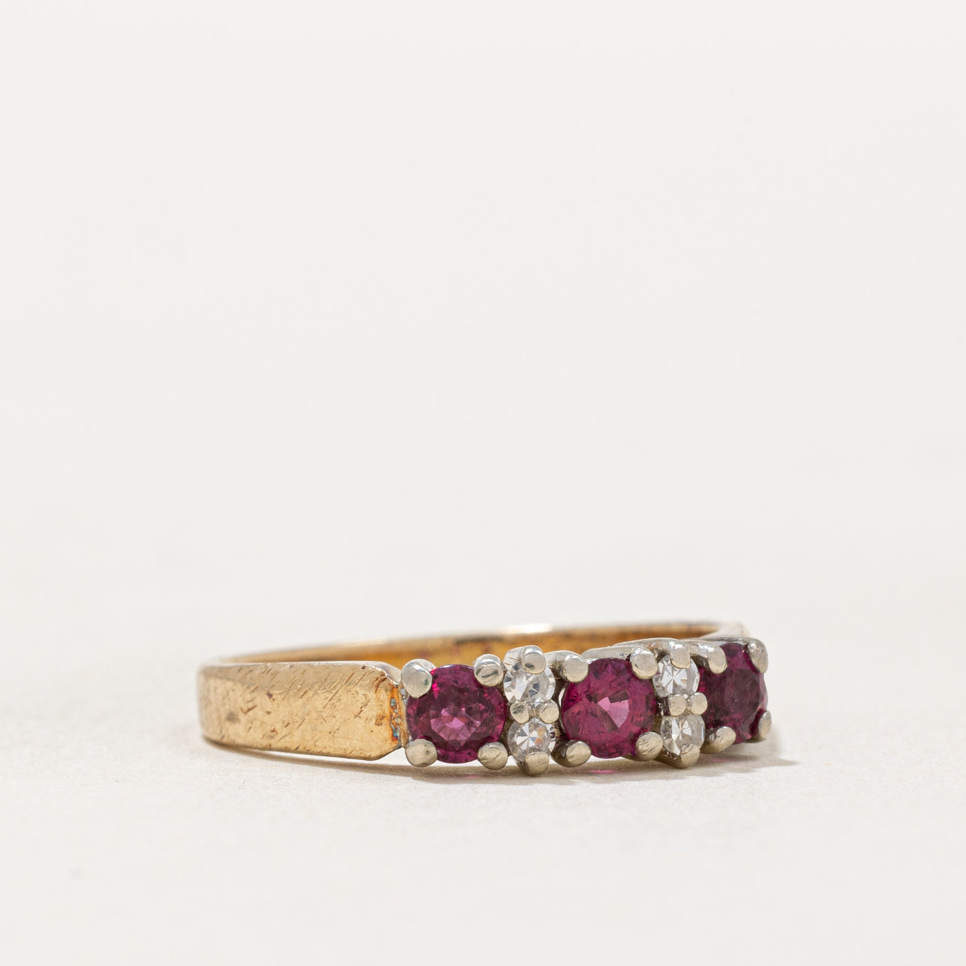 Ruby & Diamond Ring | 0.45ctw, 0.04ctw | SZ 6 |