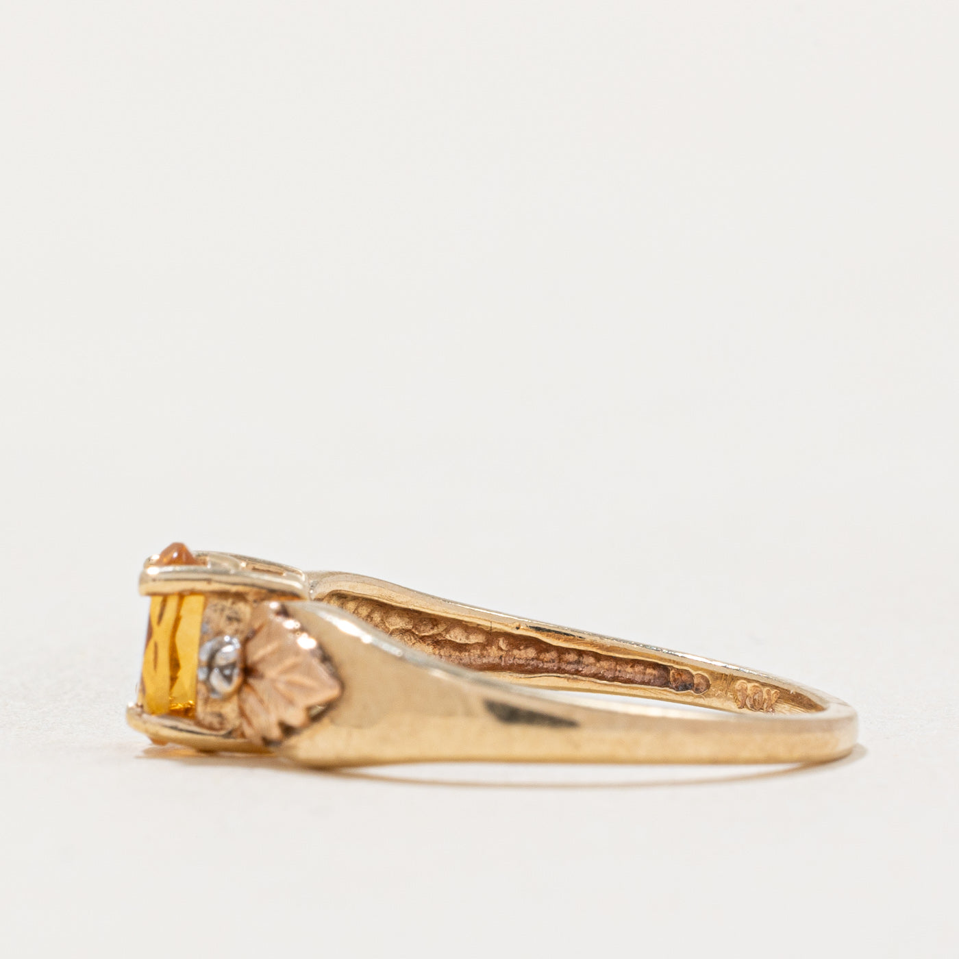 Bague en or 10 carats avec citrine et diamants | 0,36 ct, 0,01 ct au total | Taille 5 | 