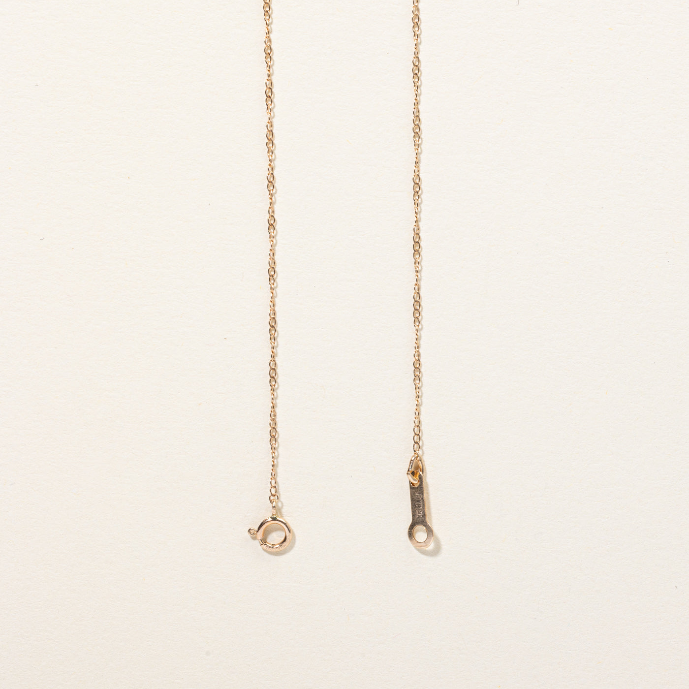 Pendentif et collier saphir et diamant | 1,00 ct, 0,01 ct | 40,6 cm | 