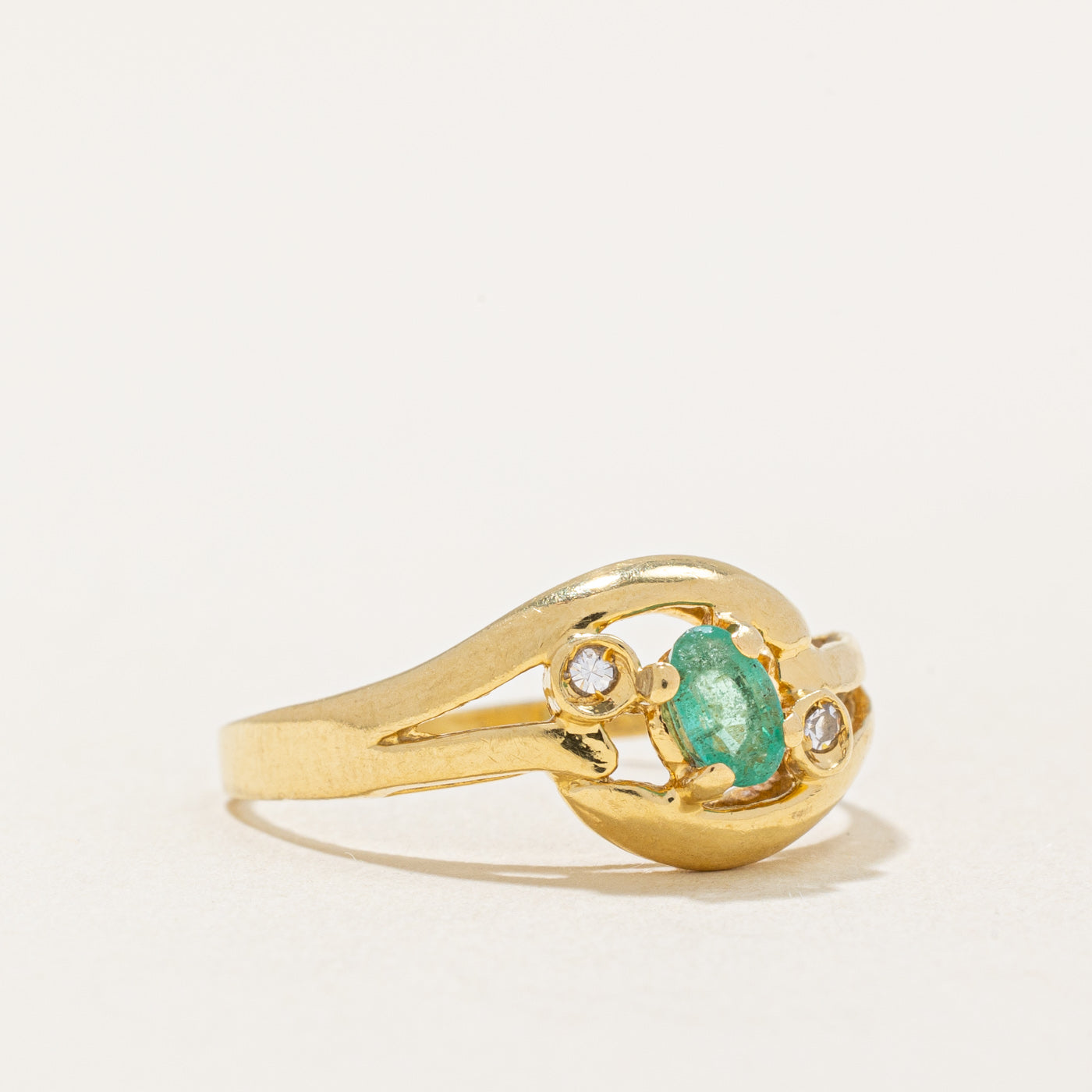 Emerald & Diamond Ring | 0.15ct, 0.02ctw | SZ 6.25 |