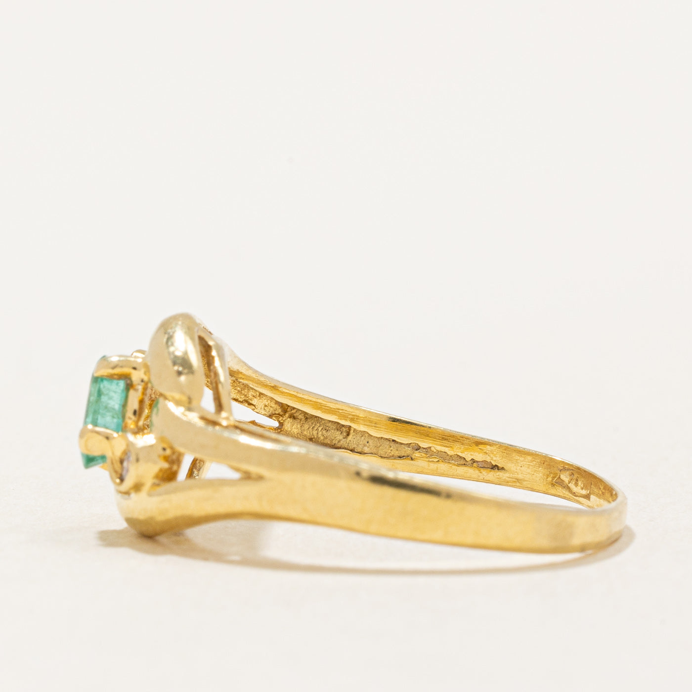 Emerald & Diamond Ring | 0.15ct, 0.02ctw | SZ 6.25 |