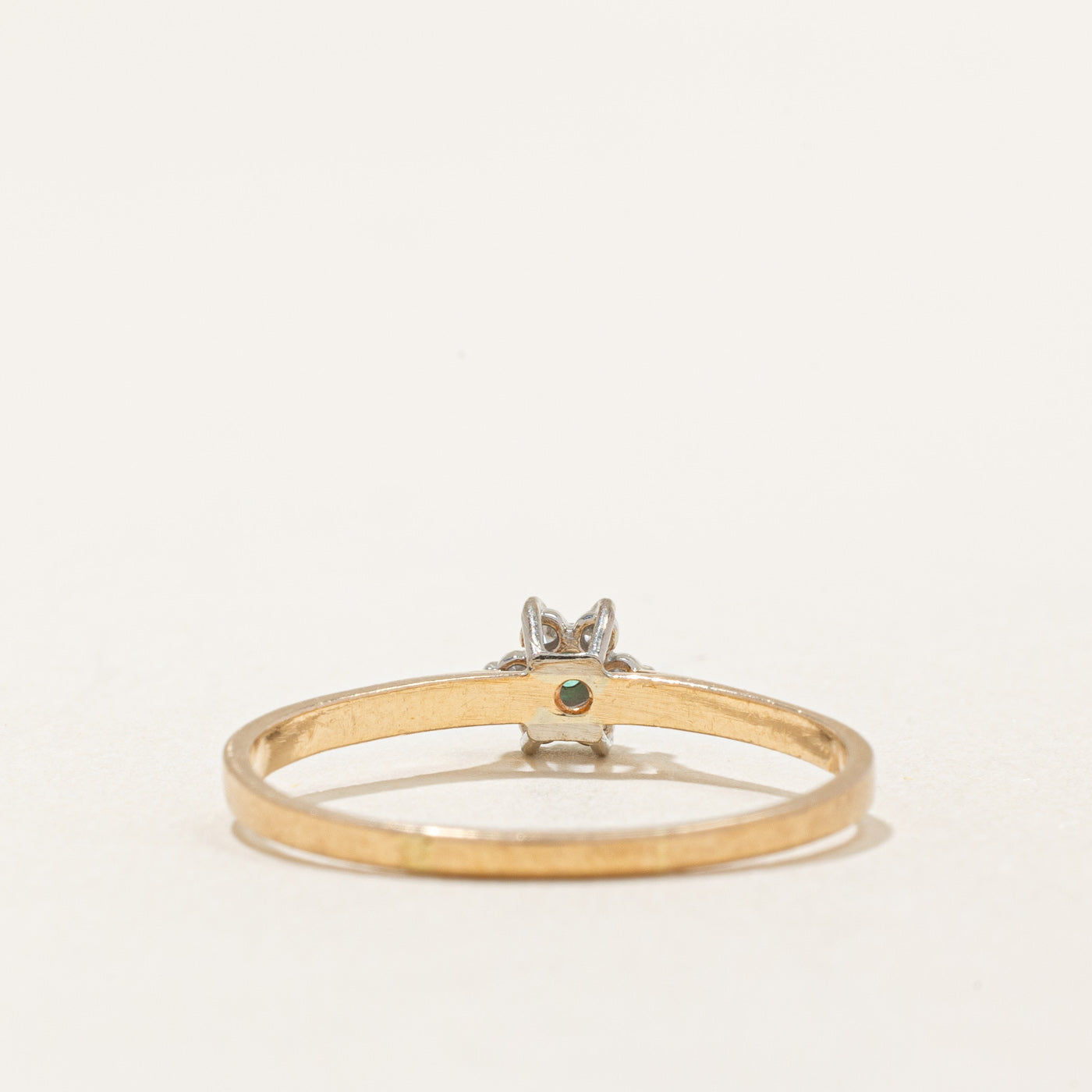 Diamond Halo & Emerald Ring | 0.05ctw, 0.03ct | SZ 8.25 |