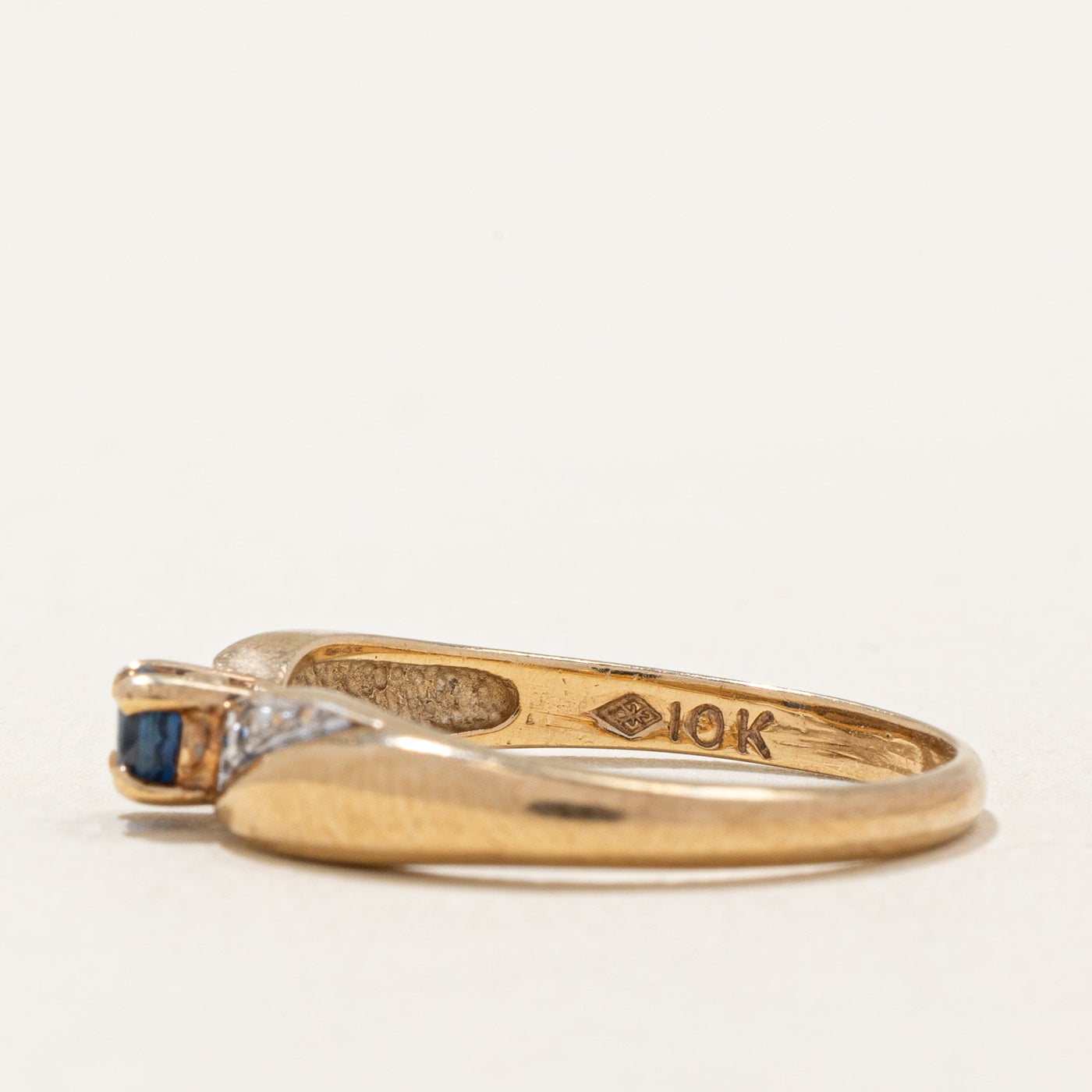 Sapphire & Diamond Ring | 0.18ct, 0.02ctw | SZ 7 |