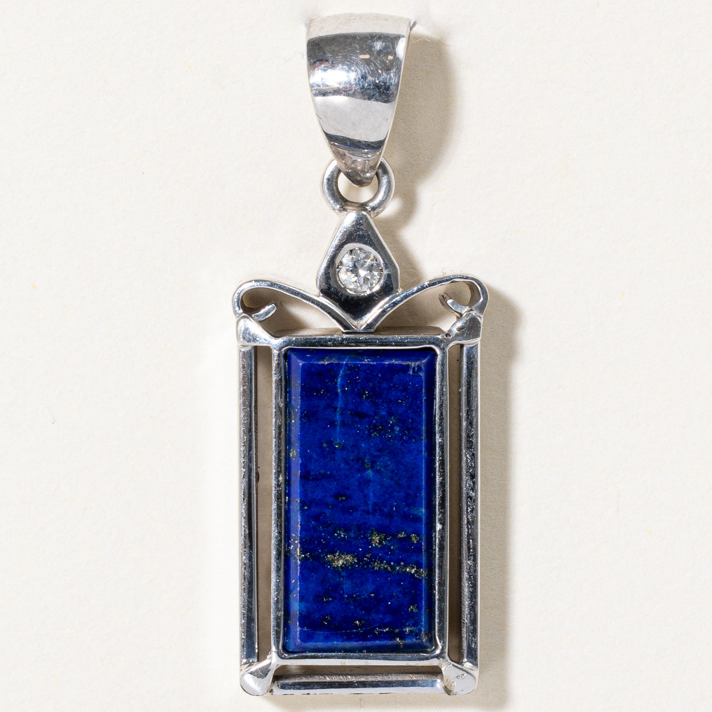 Lapis Lazuli & Diamond Pendant | 8.00ct, 0.05ct |