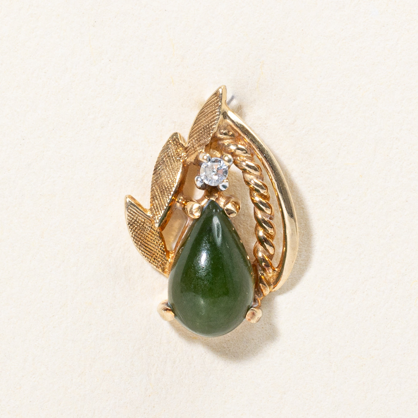 Pendentif Serpentine et Diamant | 0,90 ct, 0,02 ct | 