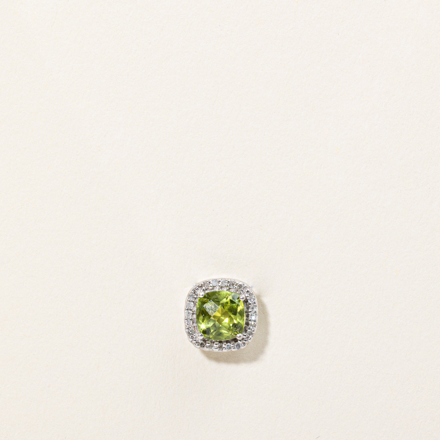 *** PHOTOS Pendentif péridot et diamants | 1,15 ct, 0,08 ct au total | 