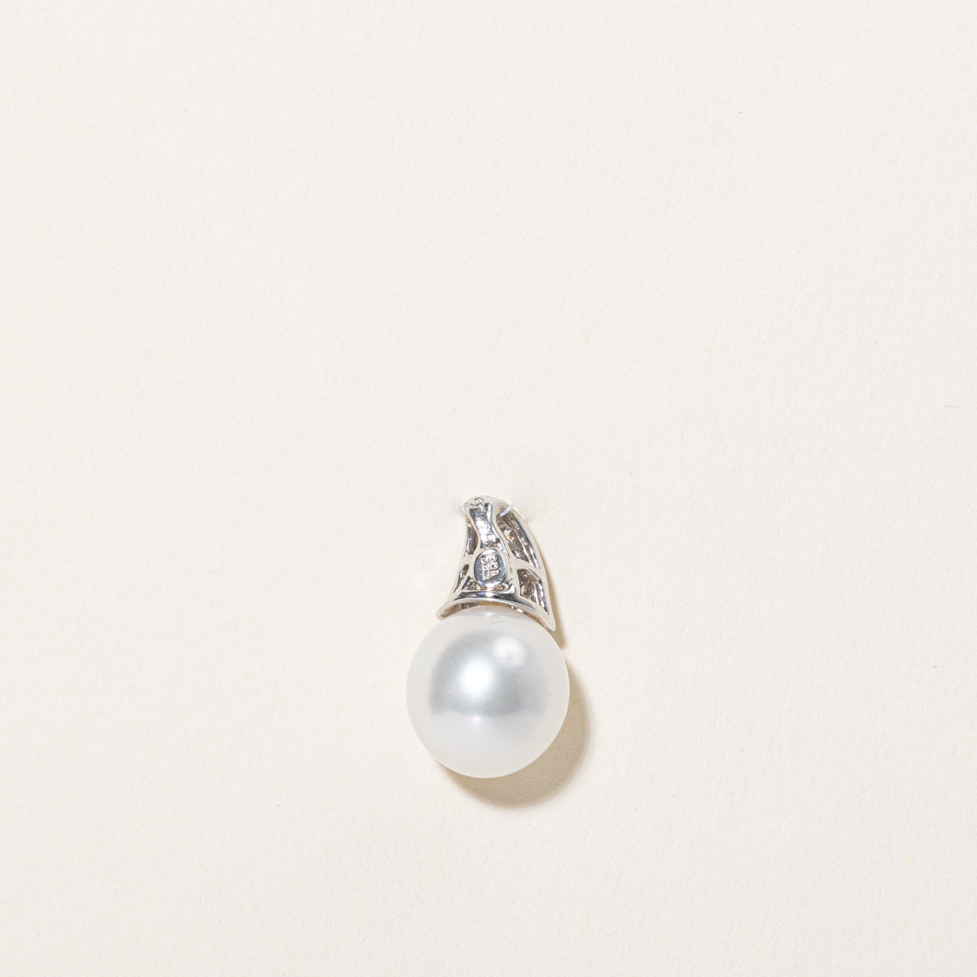 Pearl & Diamond Pendant | 0.07ctw |