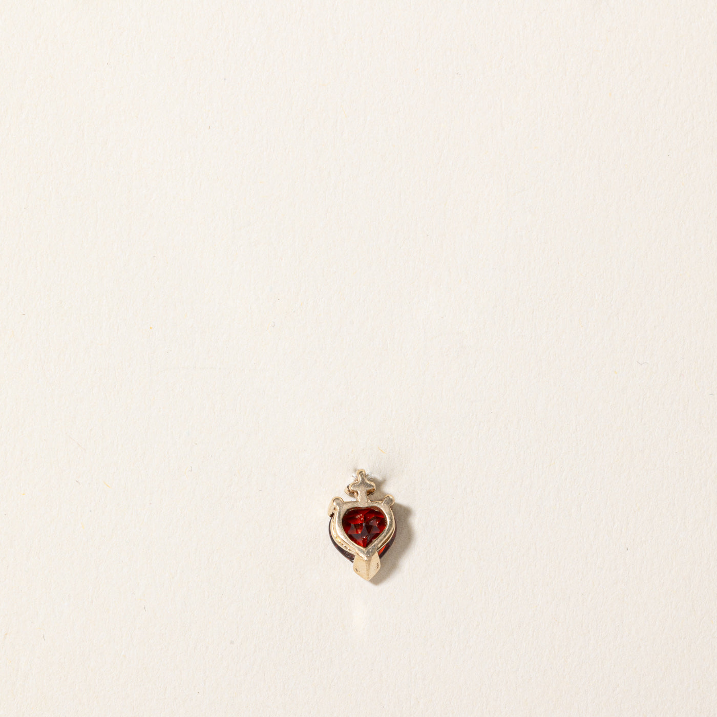 Pendentif cœur en grenat et diamants | 0,90 ct, 0,01 ct | 