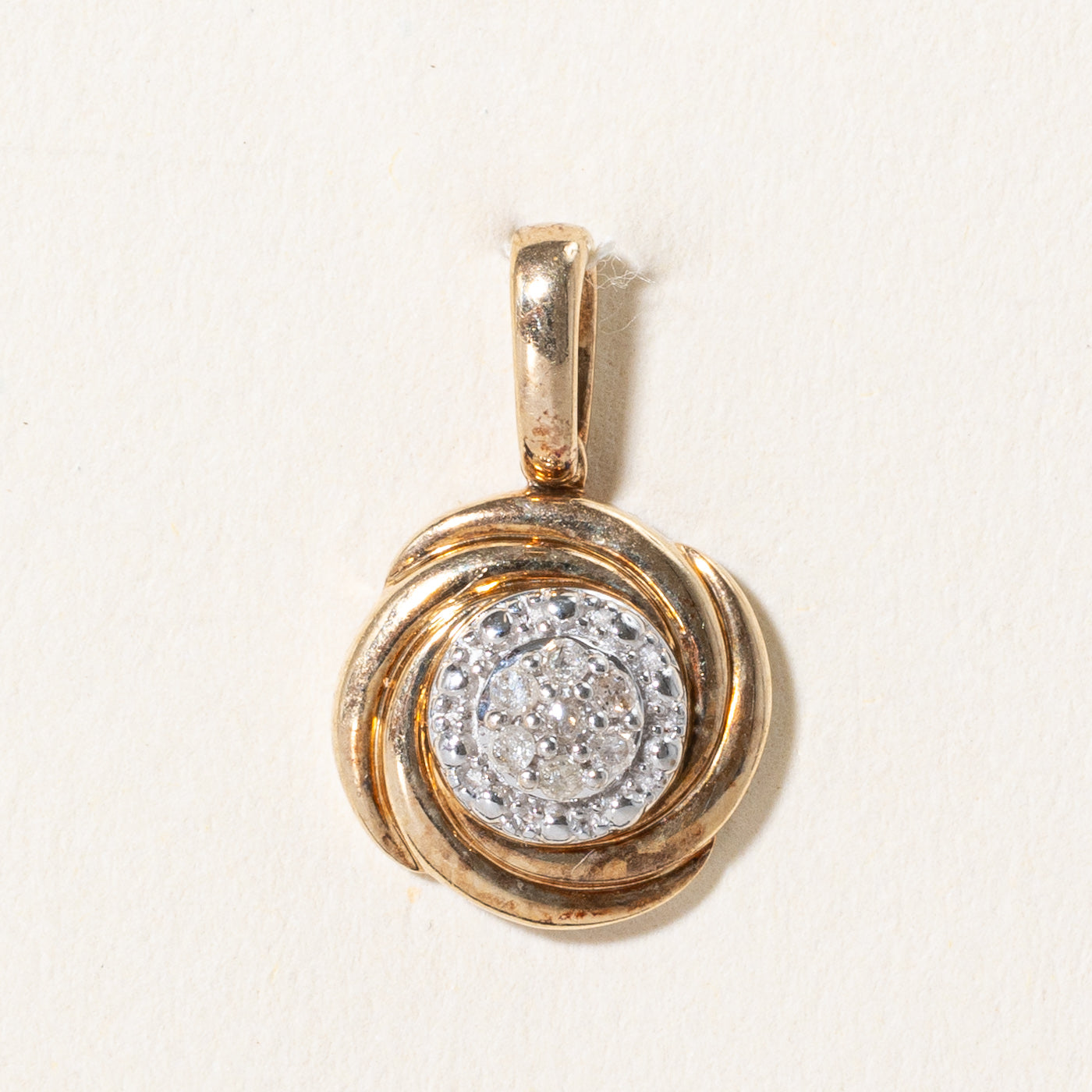 Diamond Pendant | 0.04ctw |
