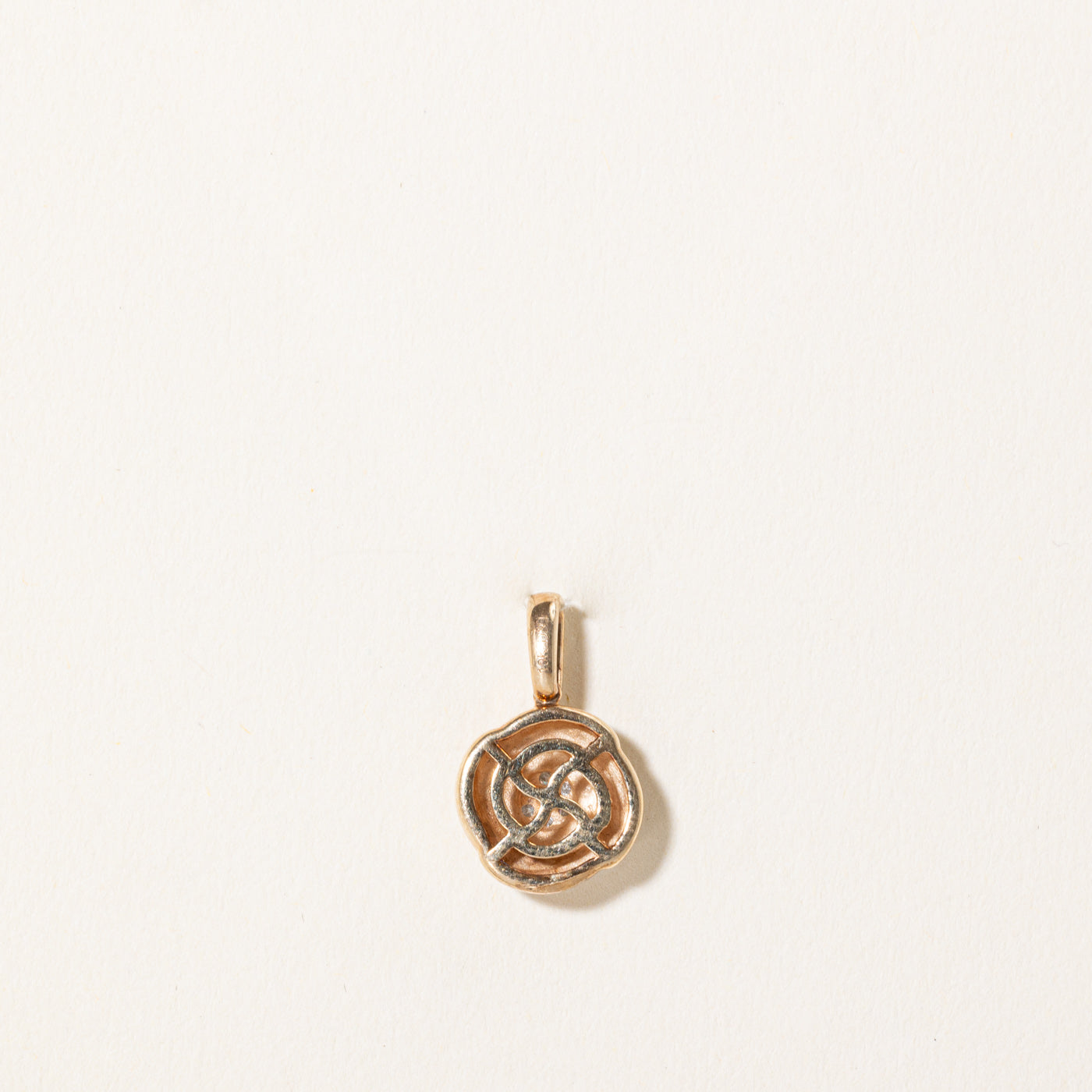 Diamond Pendant | 0.04ctw |