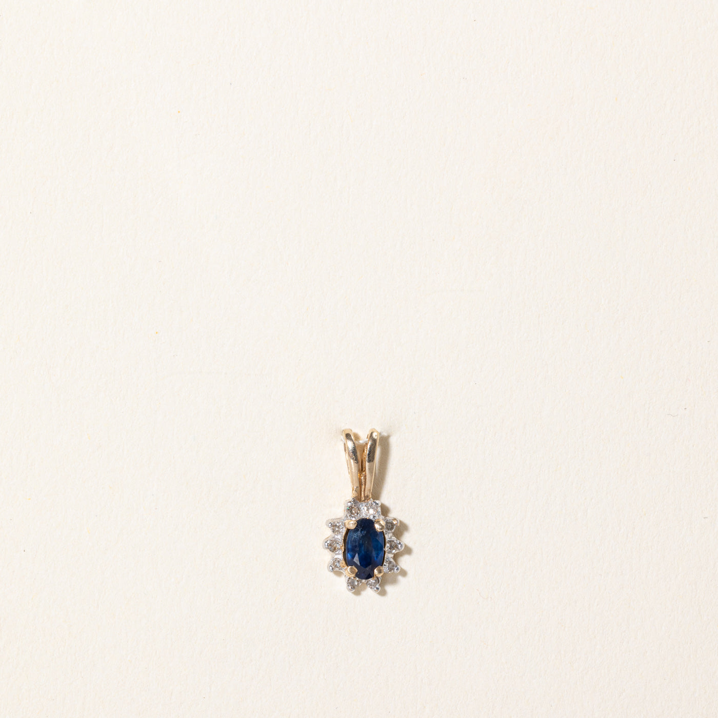 Sapphire & Diamond Halo Pendant | 0.25ct, 0.08ctw |