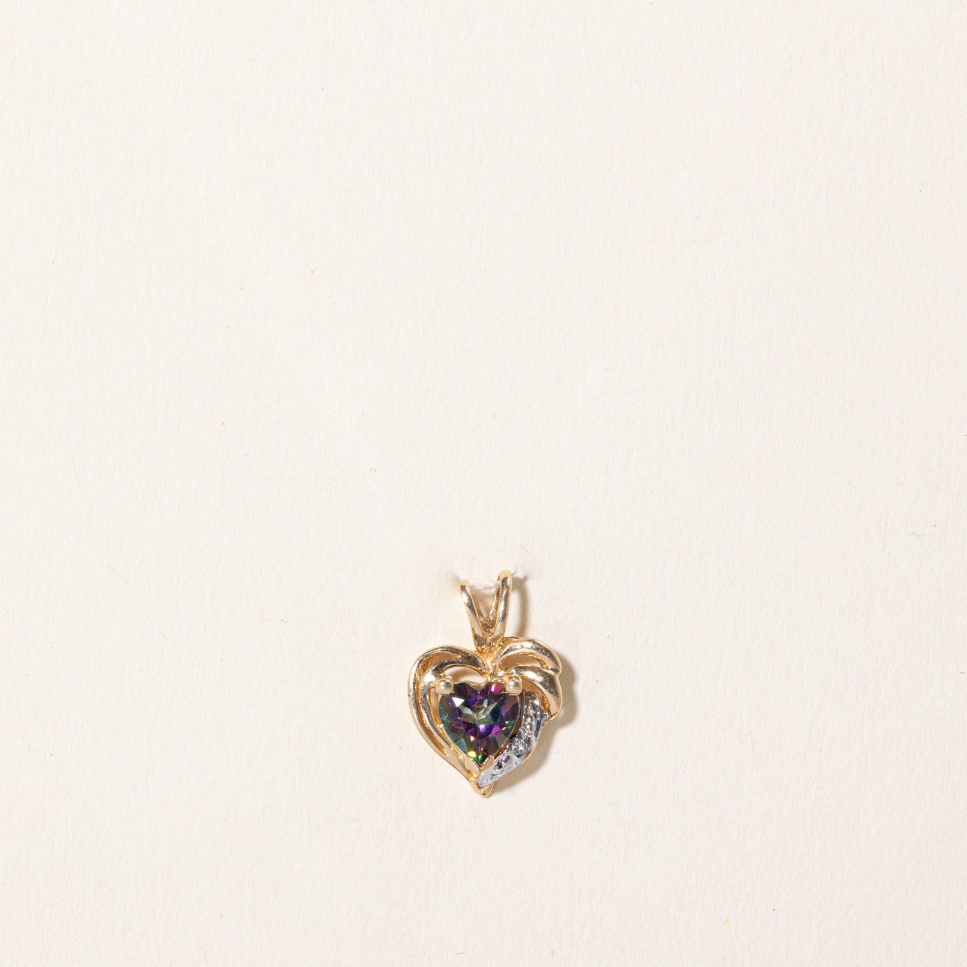 Pendentif cœur en topaze mystique et diamants | 0,64 ct, 0,005 ct | 