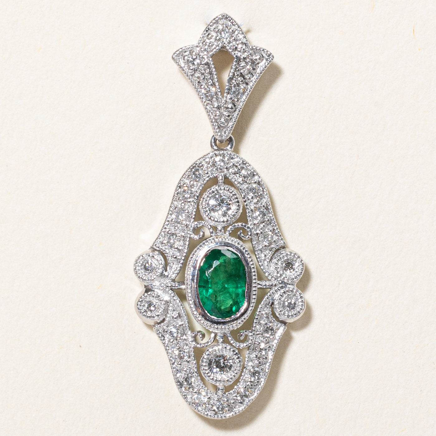 Emerald & Diamond Pendant | 0.40ct, 0.26ctw |