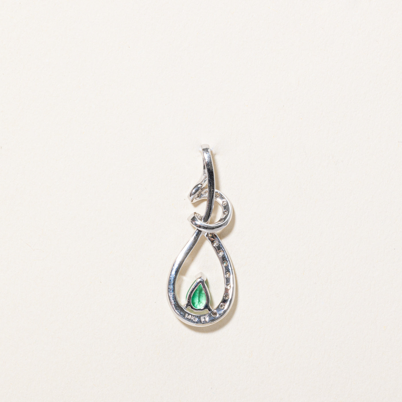 Emerald & Diamond Pendant | 0.25ct, 0.11ctw |