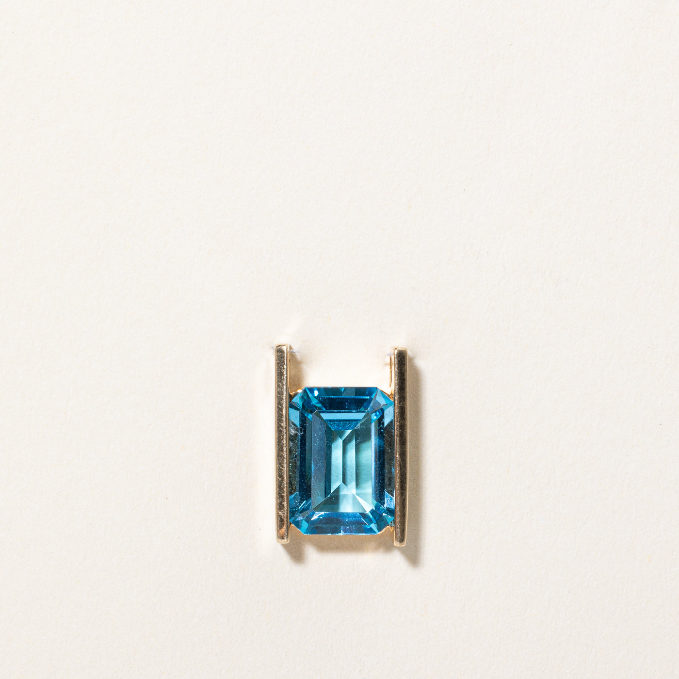 Blue Topaz Pendant | 7.95ct |