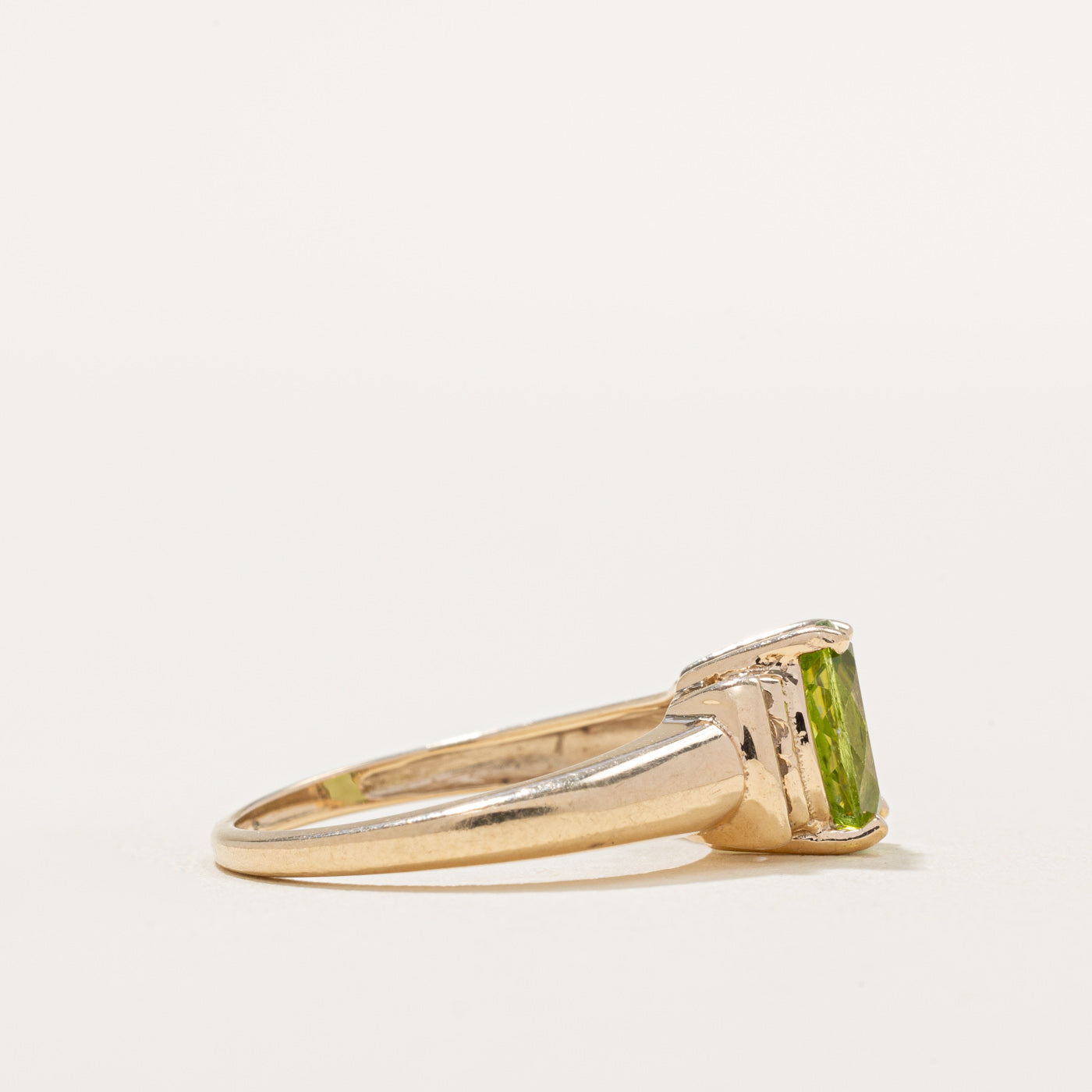 Peridot & Diamond Cocktail Ring | 1.15ct, 0.06ctw | SZ 6.25 |