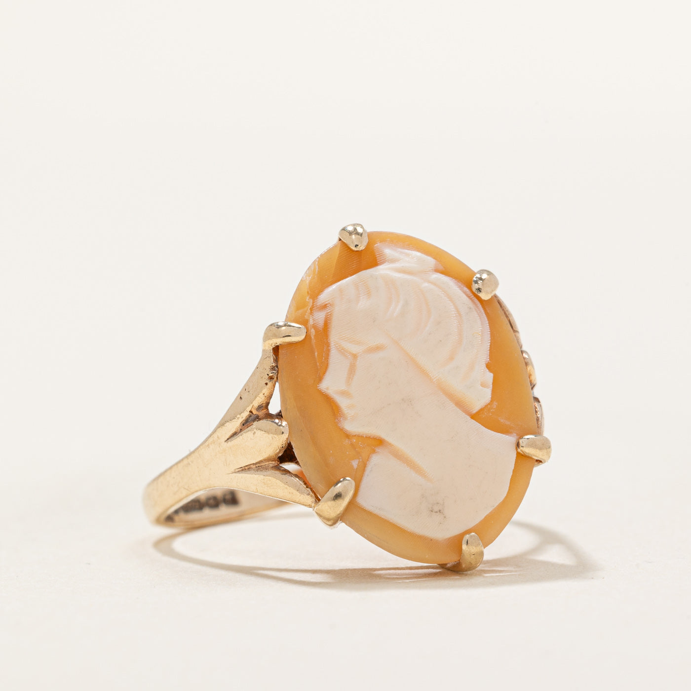 1968 Birmingham Shell Cameo Ring | 2.15ct | SZ 6.25 |