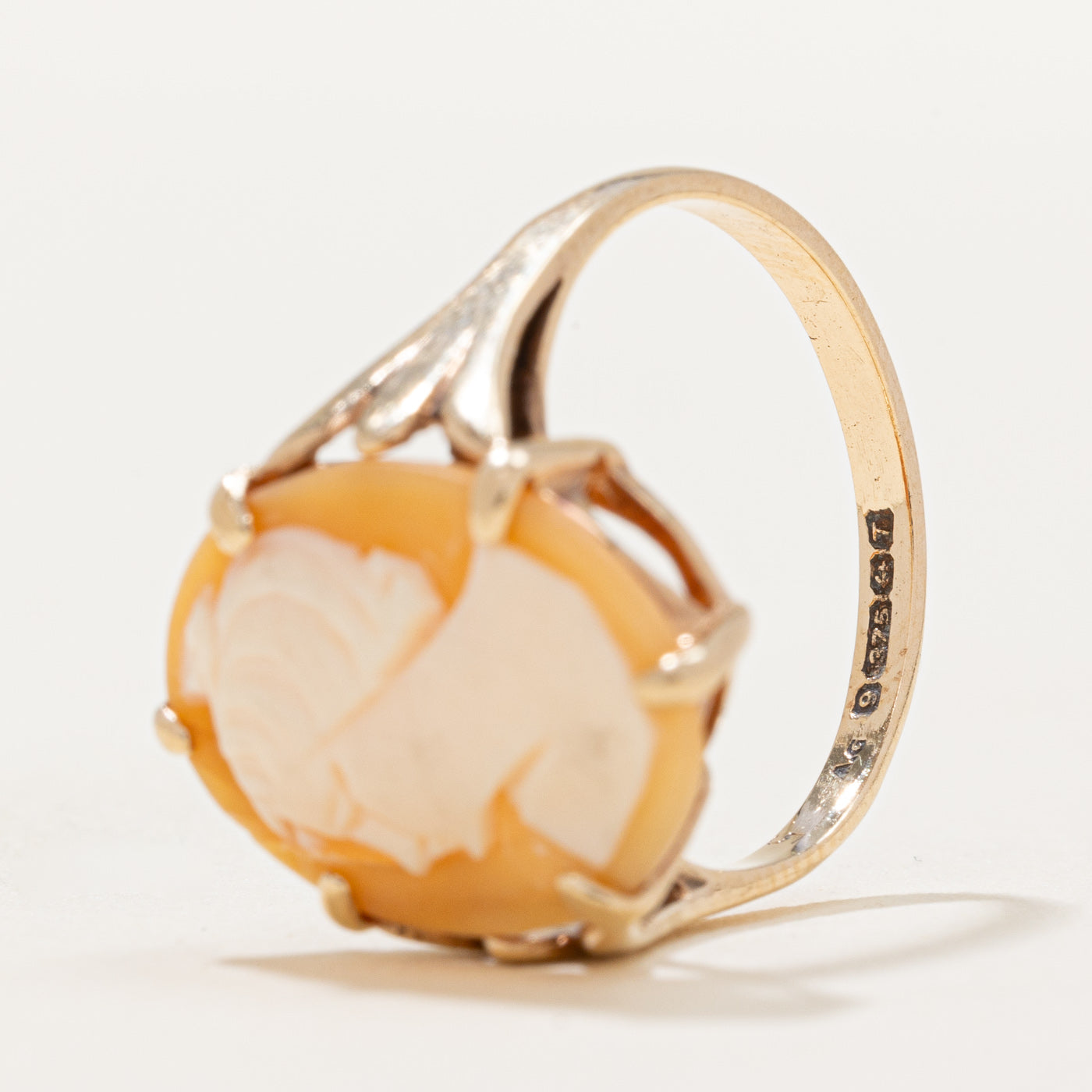 1968 Birmingham Shell Cameo Ring | 2.15ct | SZ 6.25 |