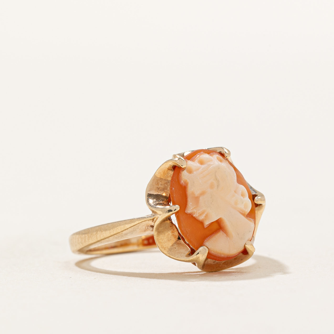 Shell Cameo Ring | 1.00ct | SZ 3.5 |