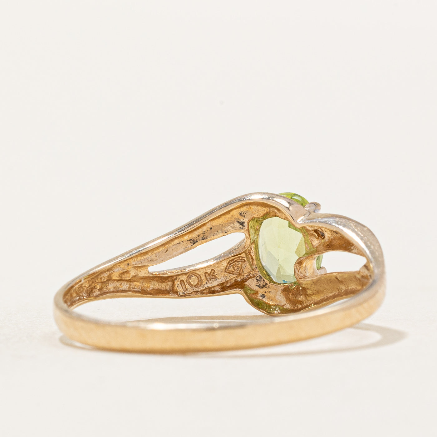 Peridot & Diamond Bypass Ring | 0.50ct, 0.01ctw | SZ 7 |