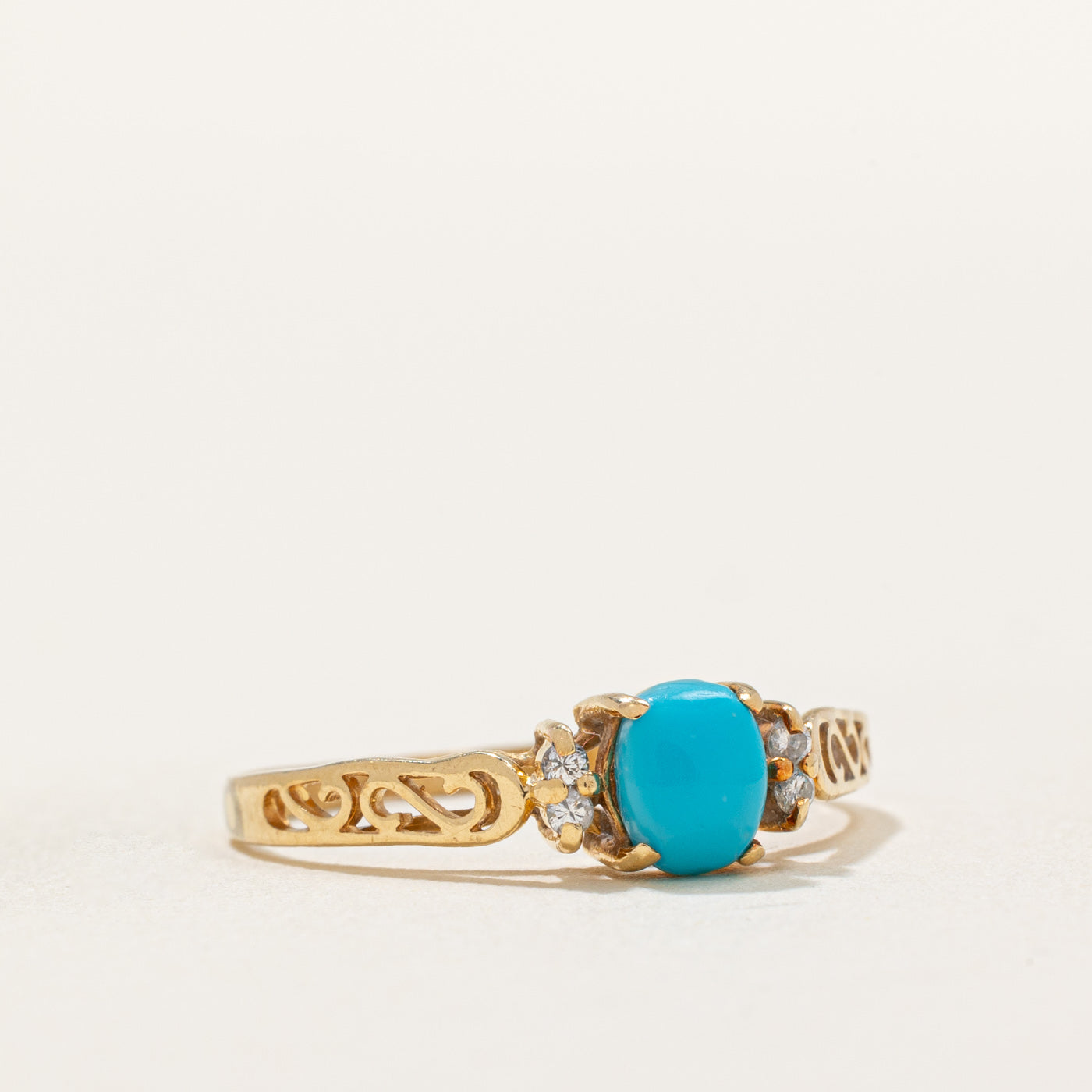 Bague turquoise et diamants | 0,30 ct, 0,02 ct au total | Taille 6,75 | 
