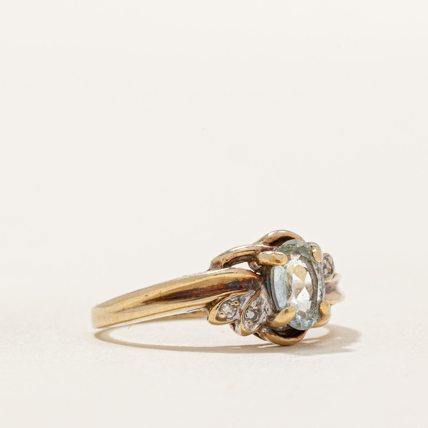 Aquamarine & Diamond Ring | 0.30ct, 0.02ctw | SZ 4 |