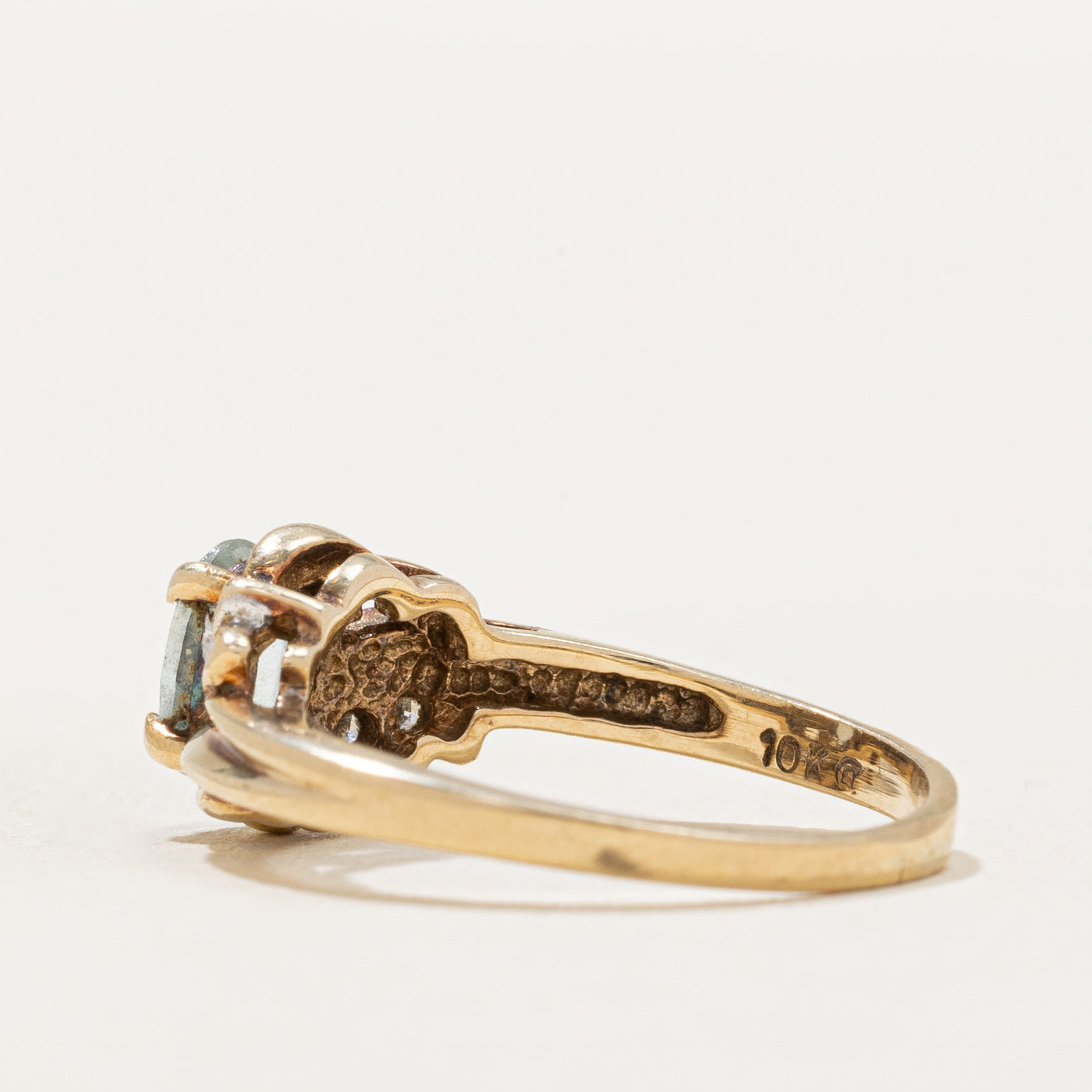 Aquamarine & Diamond Ring | 0.30ct, 0.02ctw | SZ 4 |