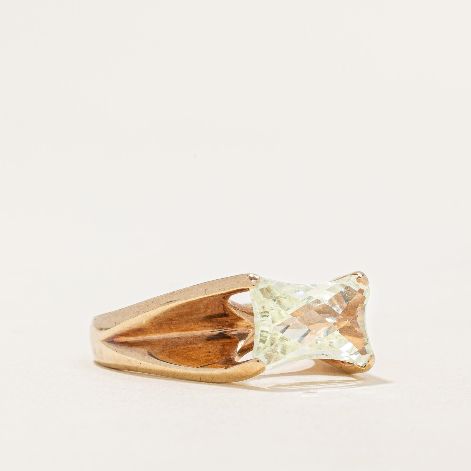 High Set Synthetic Spinel Ring | 3.00ct | 7.25 |