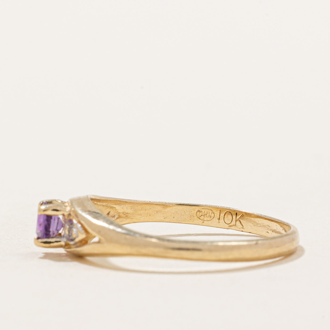 Amethyst & Diamond Ring | 0.15ct, 0.01ctw | SZ 6.25 |