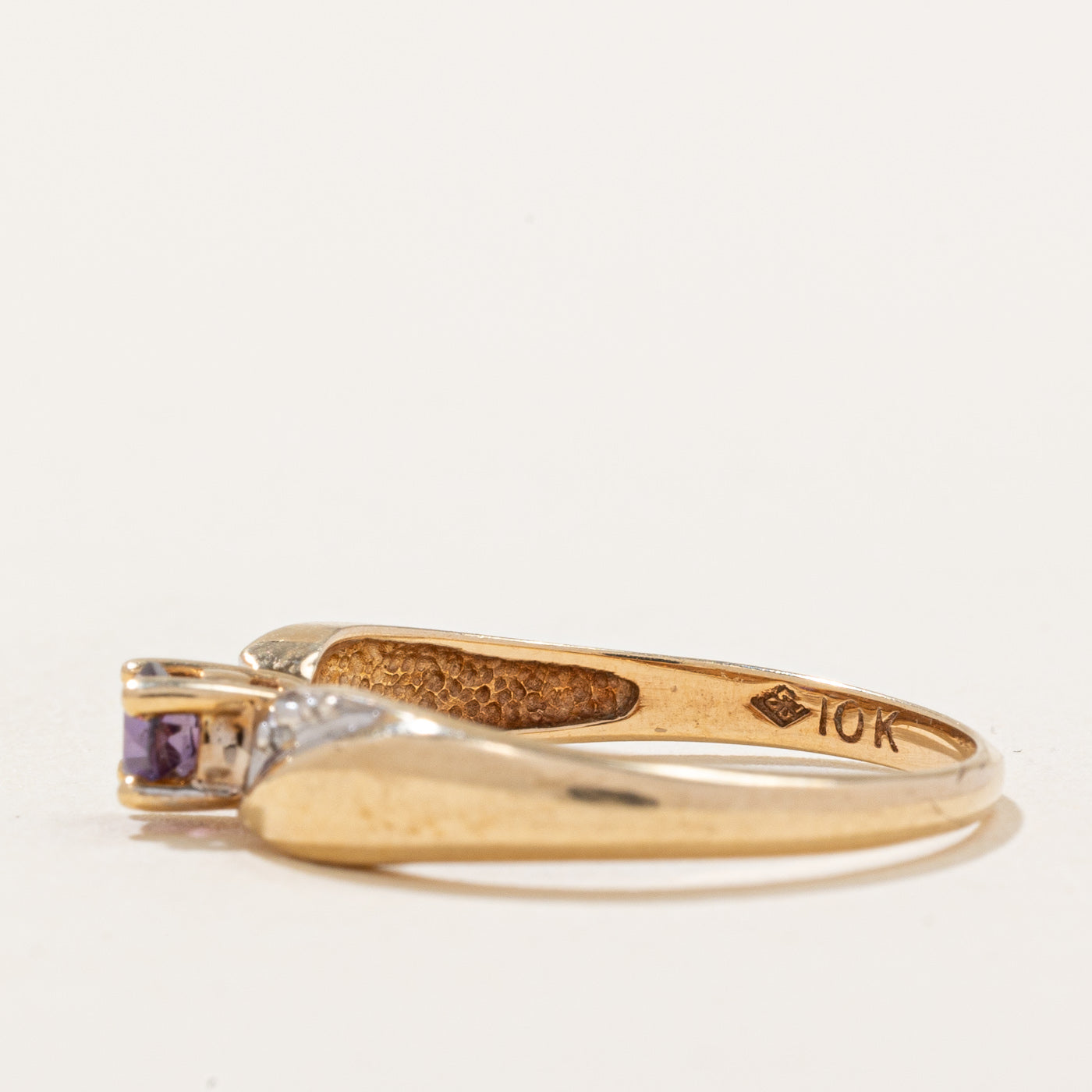 Amethyst & Diamond Ring | 0.14ct, 0.01ctw | SZ 6 |