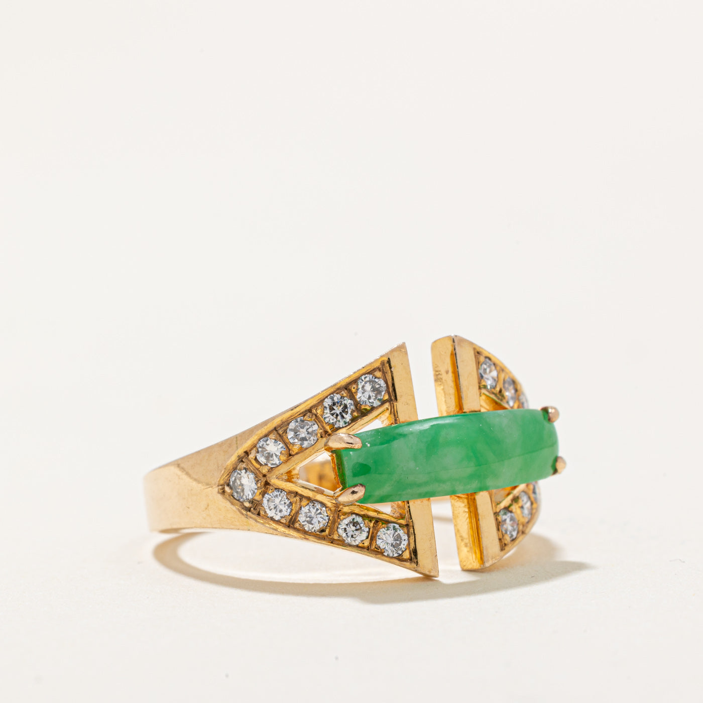 Bague cocktail en jadéite et diamants | 1,00 ct, 0,18 ct au total | Taille 5,75 | 