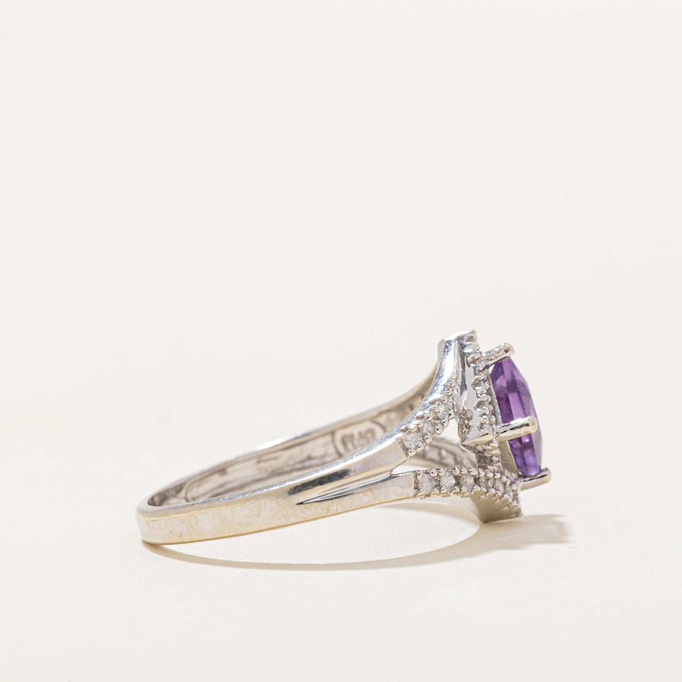 Amethyst & Diamond Ring | 0.60ct, 0.12ctw | SZ 6.25 |