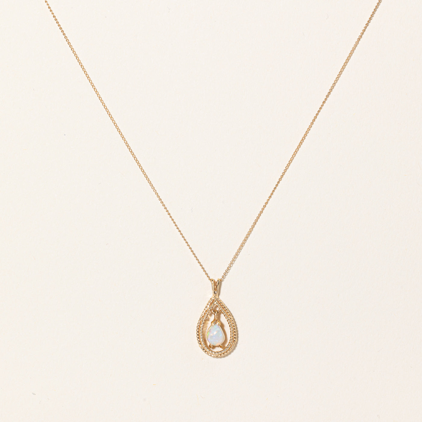 Opal Pendant Necklace | 0.50ct | 16" |