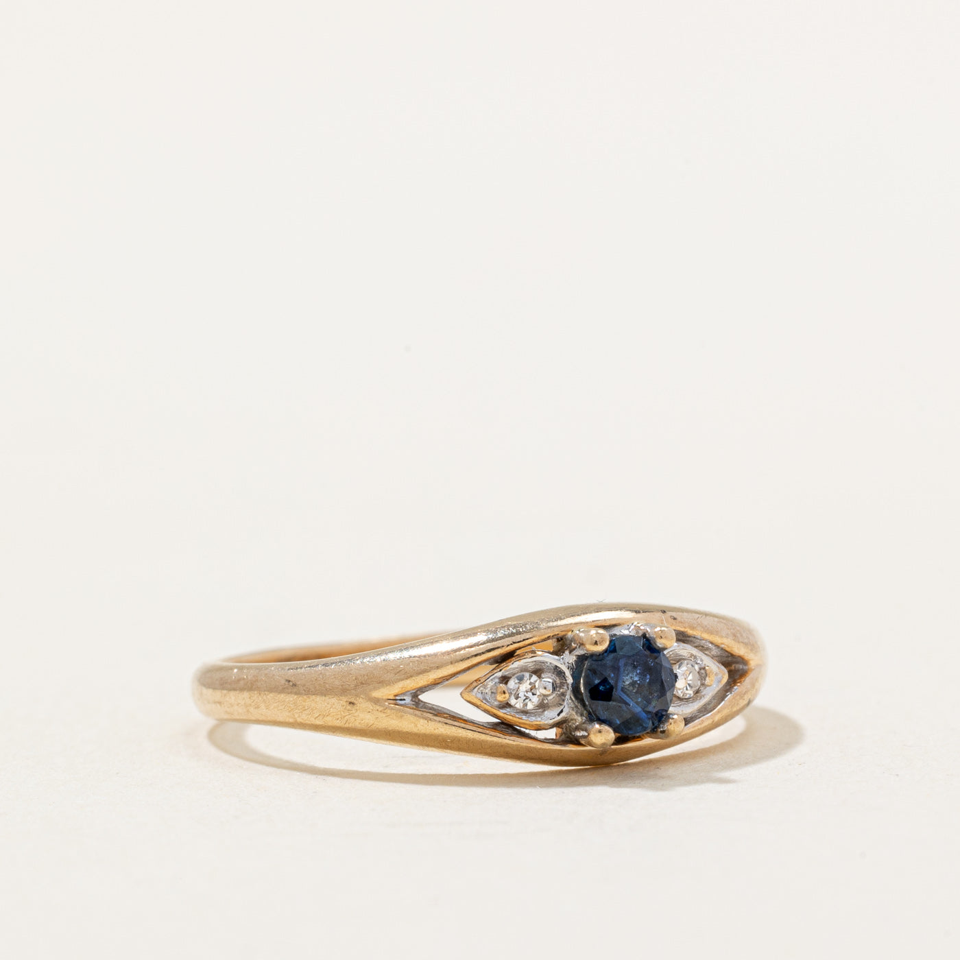 Sapphire & Diamond Ring | 0.15ct, 0.02ctw | SZ 6.25 |