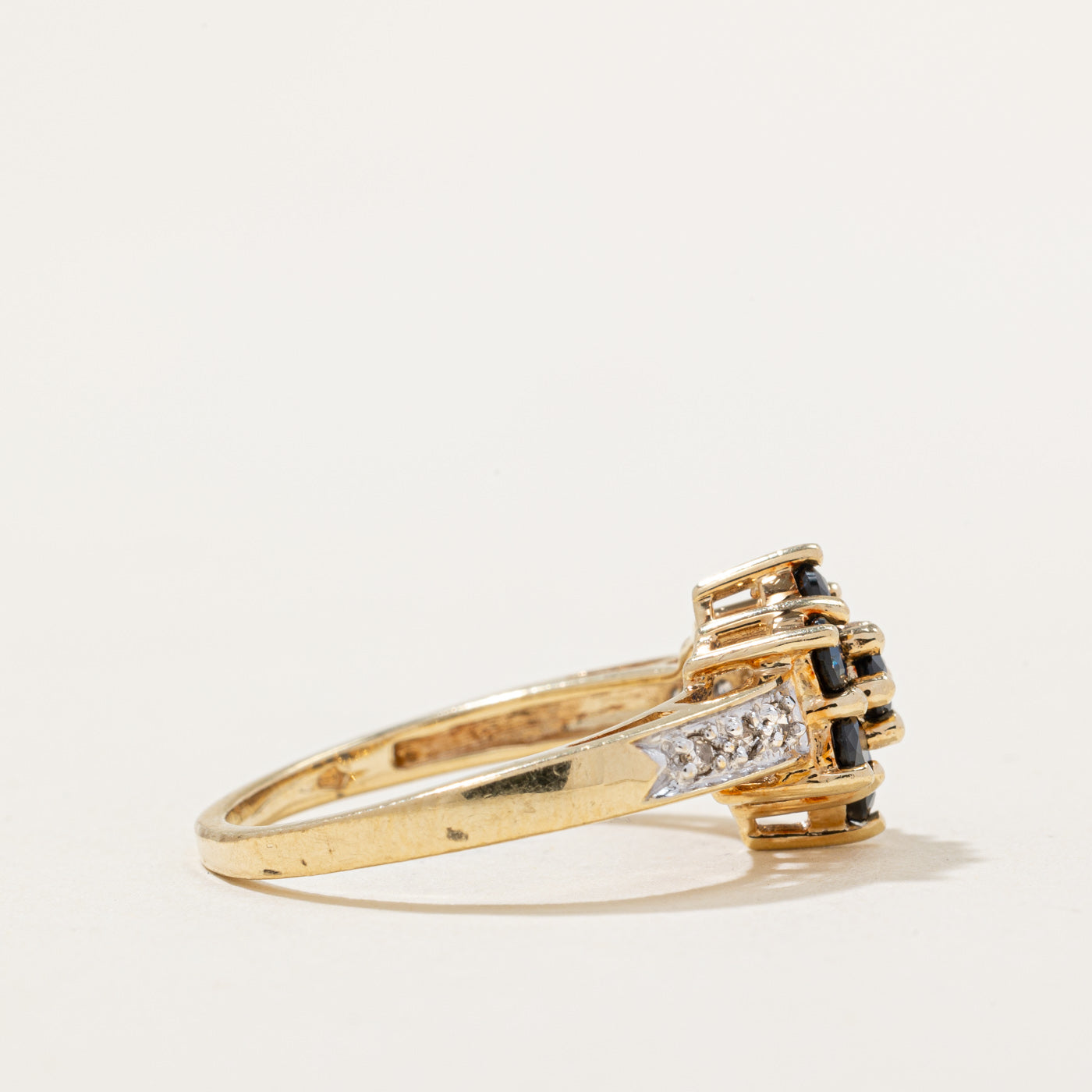 Bague cocktail saphir et diamants | 0,70 ct, 0,06 ct | Taille 6,75 | 