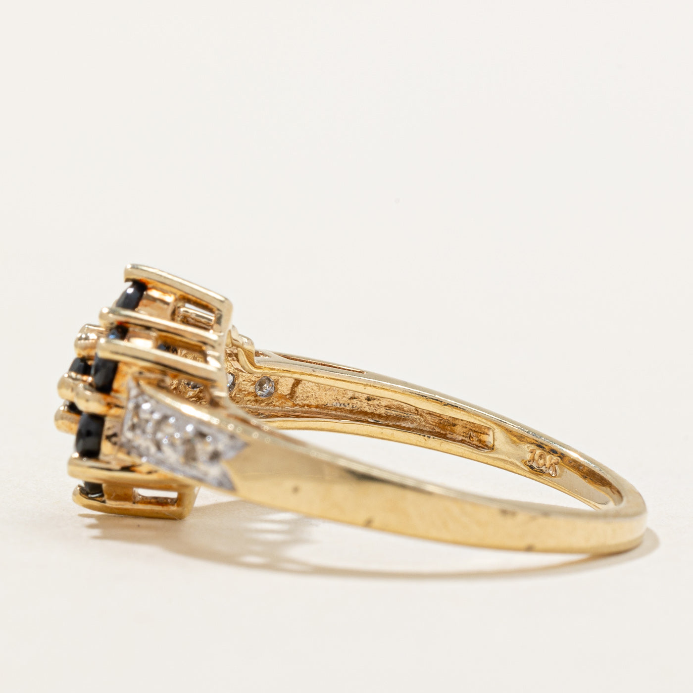 Bague cocktail saphir et diamants | 0,70 ct, 0,06 ct | Taille 6,75 | 