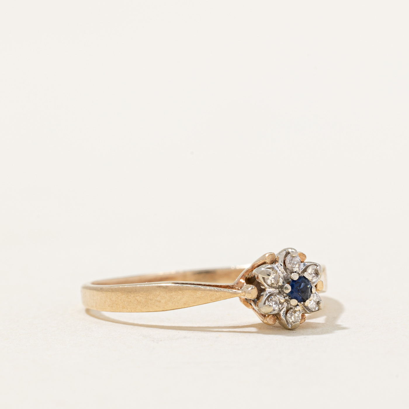 Diamond & Sapphire Ring | 0.04ctw, 0.03ct | SZ 6 |