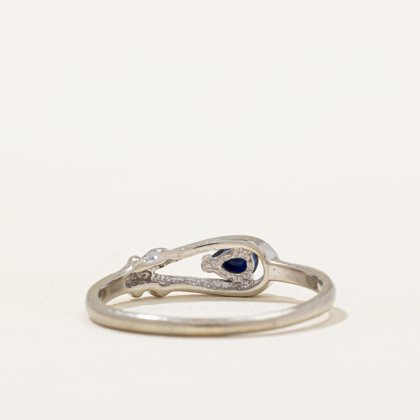Bague saphir poire | 0,22 ct | Taille 7,25 | 