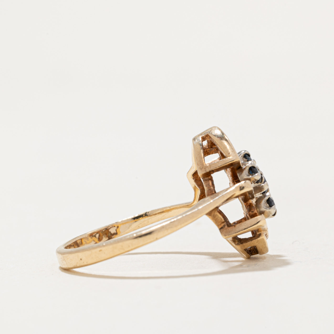 Sapphire Cocktail Ring | 0.13ctw | SZ 5.75 |